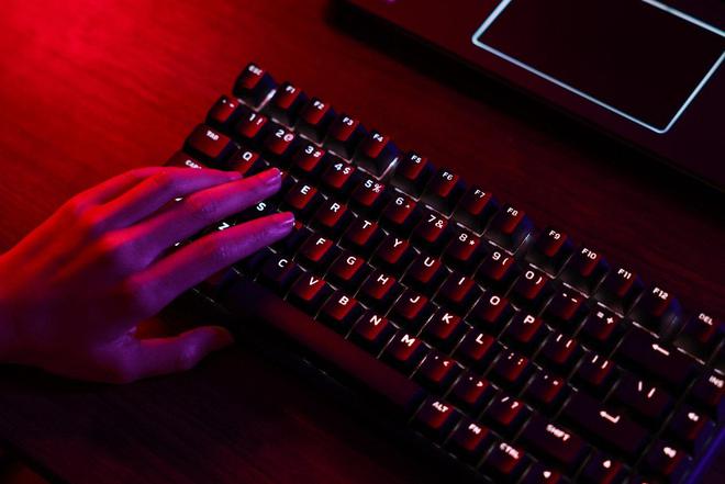 装备矩阵：m16 R2+Pro键鼠耳机性能巅峰新葡京娱乐城纯血Alienware外星人电竞(图18)